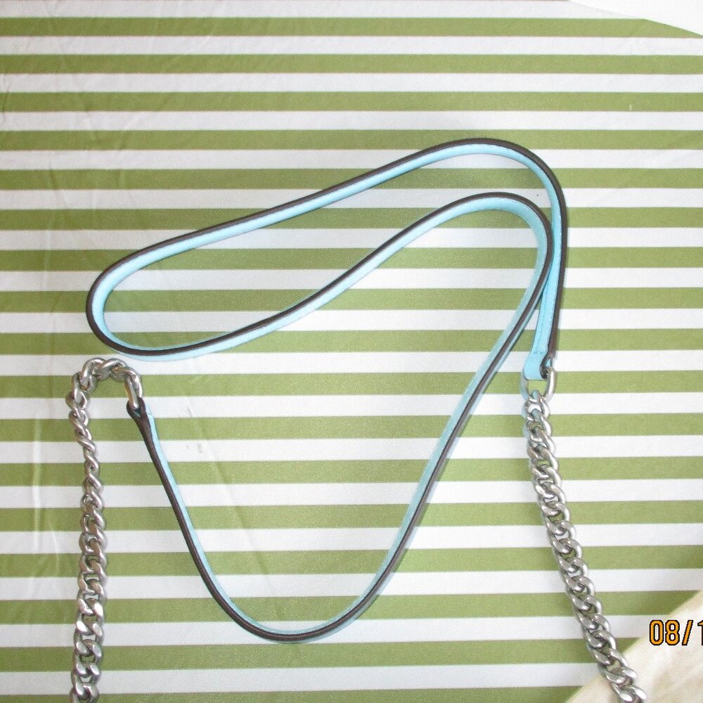 Tory Burch Kira Flapped Crossbody Bag - Picture 15 of 16